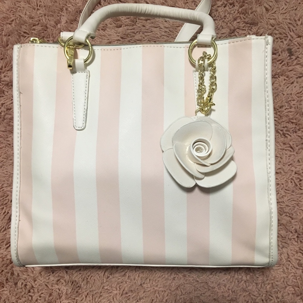 Betsy’s Johnson bag